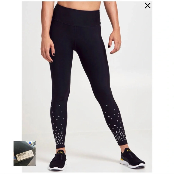 SOULCYCLE NWT Black Scatter Grommet Leggings - Picture 1 of 16